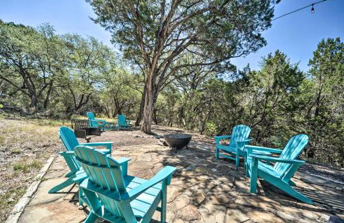 Canyon Lake Hideaway with Fire Pit and Yard! - Foto 38