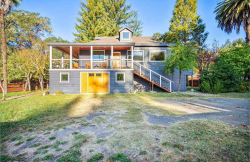 Luxury River Home - Pets Stay Free - Photo 15