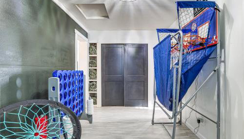 Family Home with Game Room, 1 Mi to Lake Cascade! - Foto 3