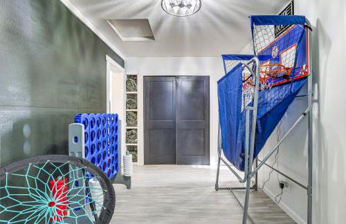 Family Home with Game Room, 1 Mi to Lake Cascade! - Photo 3