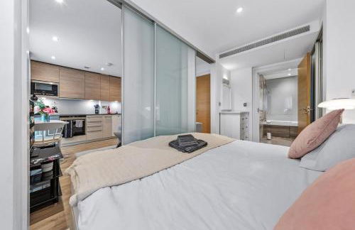 Modern London Stay with Luxe Comfort - Foto 3