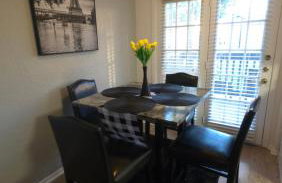 Entire Townhome with workspace - Foto 11