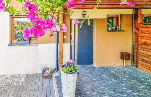 3 Bedroom Awesome Home In Zieleniewo - Foto 12