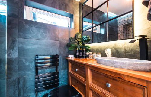 Hot Tube&Private Driveway&11 Guests Family&Contractors Bedford - Foto 3