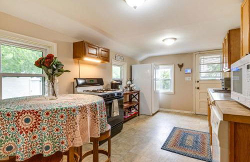 Peaceful Franklin Cottage about 1 Mi to Downtown! - Foto 7