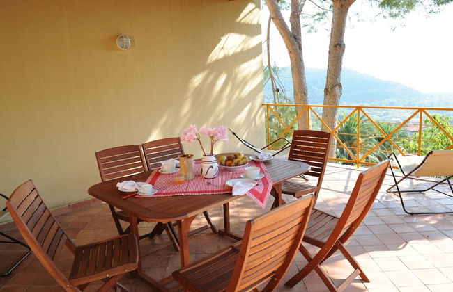 Holiday House with Pool near Sea, Beach, & Caves - Foto 20