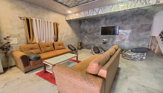 Coin salon dans le hall