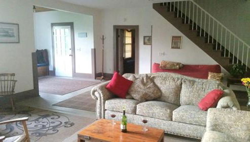 Inviting Cottage Rental on a Private Farm in Rileyville, Virginia - Photo 3