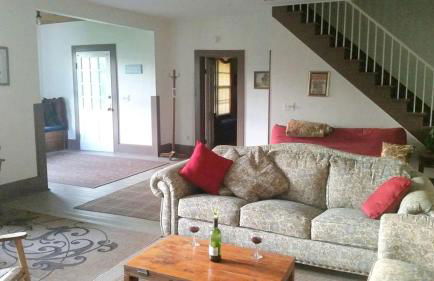 Inviting Cottage Rental on a Private Farm in Rileyville, Virginia - Photo 3