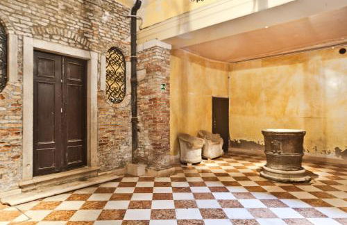 Elegant apartment with LIFT in historical 1600 Palace, a few min walk from San Marco Square - Foto 43