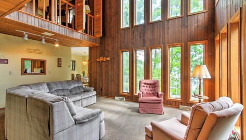 Waupaca Lakefront Home with Pool Table and Dock! - Foto 5