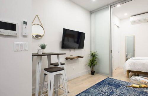 78-1B New 1BR prime UES WD in unit BEST VALUE - Foto 15