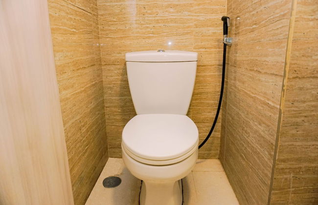 Fancy And Nice 2Br At Gading Greenhill Apartment - Photo 13