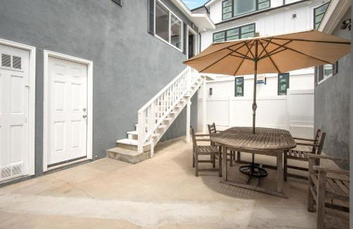 Oceanfront Back Home with View of the Sea - Photo 29