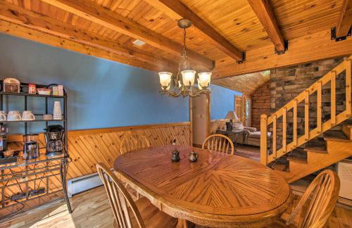 Cozy Family-Friendly Pine Grove Cabin with Fire Pit! - Foto 8