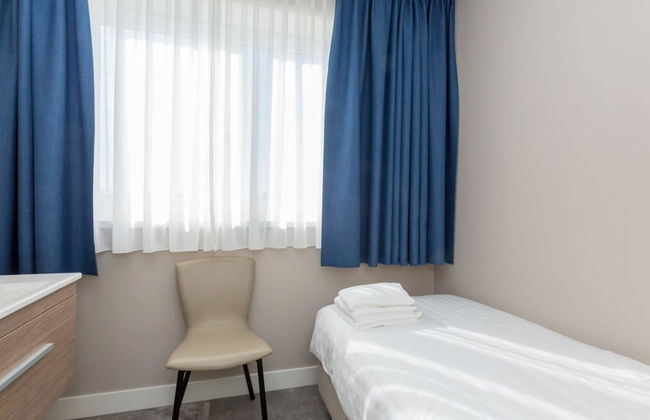 Holiday Home in Oostkapelle Near Forest - Photo 5