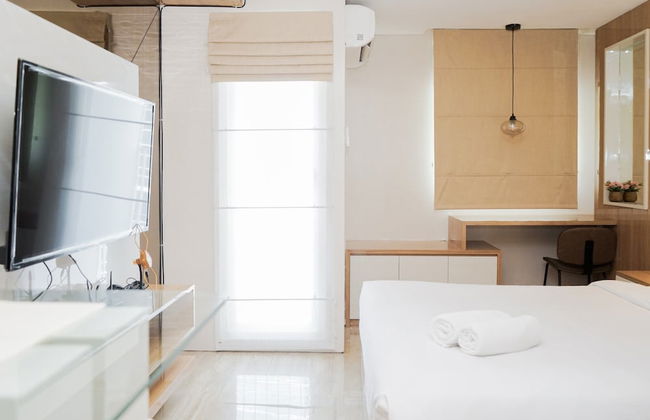 Minimalist and Cozy Studio Apartment at Tuscany Residences - Photo 20