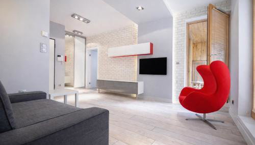 InPoint Krakow Suites - Steps from Main Station&Old Town Self Check-in - Foto 4, wardrobe