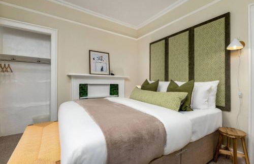 3-Bed Georgian Townhouse Next to Wellbeing Clinic - Foto 3