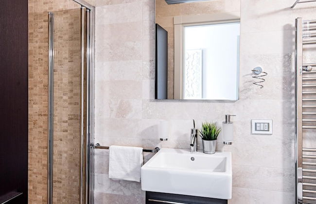 Luxury Lake Front Catullo A2 by Wonderful Italy - Foto 6