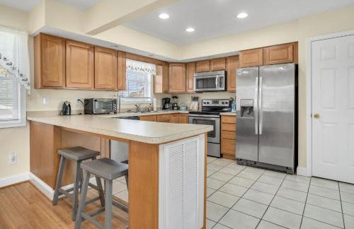 Beach Haven - Modern Home; Close to town! - Foto 3