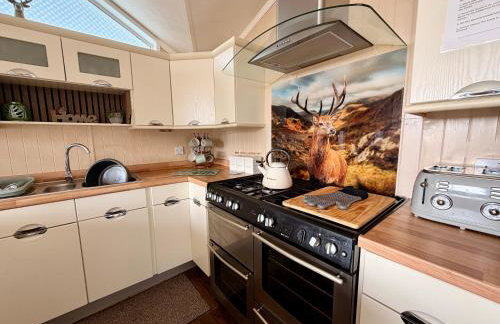 Hot Tub Lodge with Panoramic Views & Free Golf - Foto 39