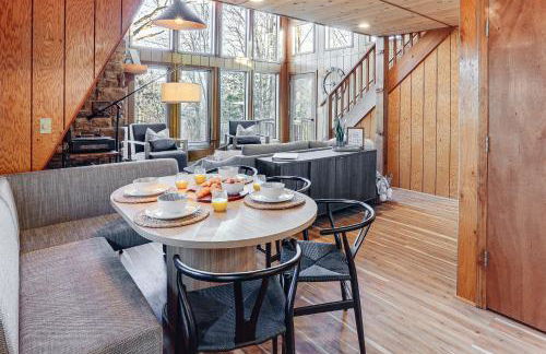 Hot Tub and Barrel Sauna! Lakefront Innsbrook Chalet - Foto 11