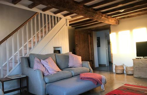 High Cogges Farm Holiday Cottages - Photo 10