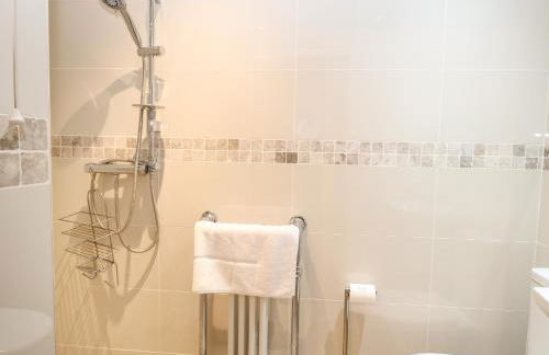 The Lodge - Photo 14