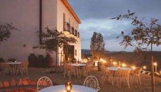 Cortijo Banana, villa rural para grupos grandes y piscina privada entre olivos - Foto 5