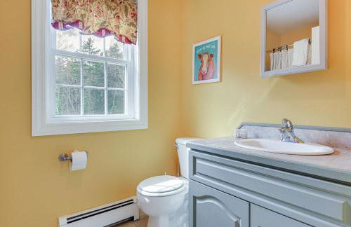 6 Mi to Mt Snow Nature-View Home with Fire Pit! - Foto 20