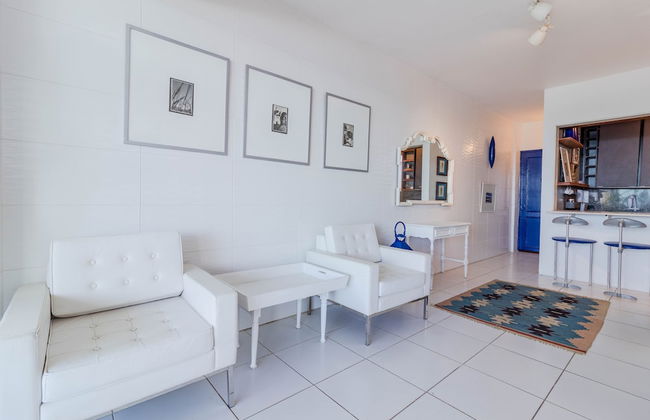 RV04 - Quarto e Sala Vista Mar - Foto 17