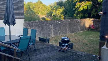Charmante maison en pierre, avec terrasse et jardin privé - Foto 2