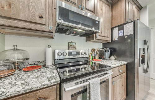 Cloudcroft Townhome on Golf Course with Deck! - Foto 8