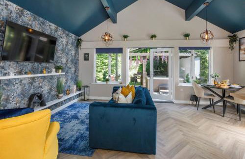 Oakwood Lodges with Hot tubs York - Photo 69