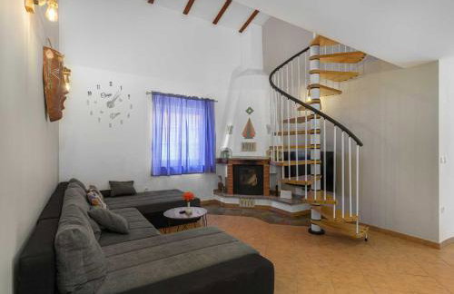 Villa Palma with Grill & Pool - Foto 16