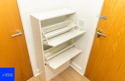 2ndHomeStays-Digbeth-B12 I Large Stylish 2-Bed Apartment I Ensuite I Sleeps 6 I Free Parking & WiFi I Perfect for Work Stays, Relocations & Holiday I Near Birmingham Project Sites & Attractions - Foto 41