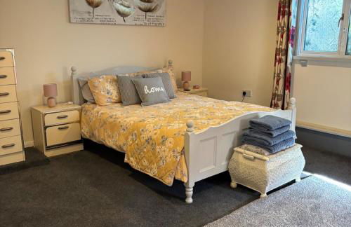 2 Bed Barn - Sleeps 4 - Pets - Parking - Wifi - Foto 14