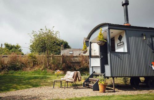 Lomu - Cosy Coastal Shepherd's Hut with Log-Burner and WiFi - Foto 16
