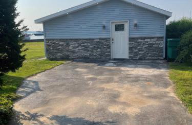 Lakefront Gem Cozy Stay w Dock Sunset Views - Foto 22