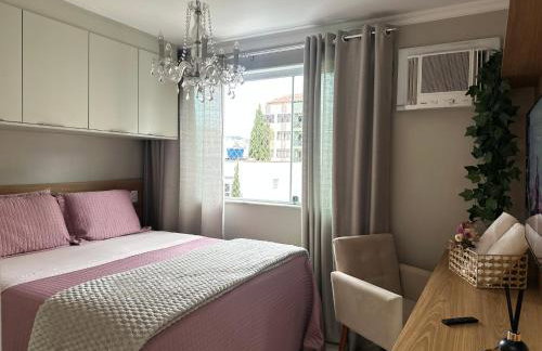 Apartamento sofisticado com garagem no centro - Foto 1