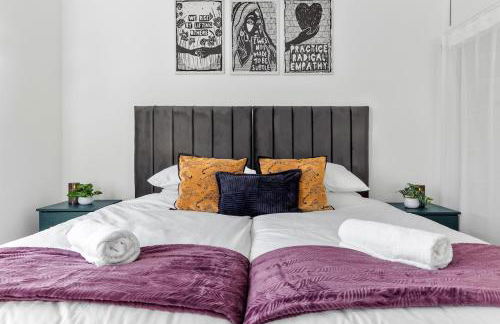 Spacious 3 beds home Close to Southampton GENERAL HOSPITAL - sleep 9 - Free Parking - Pool table - 2 Large TVs - Foto 48