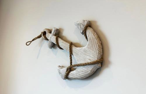 Beachfront Bliss Apartment - Near Hythe - On Beach Seafront - Private Parking - Photo 13