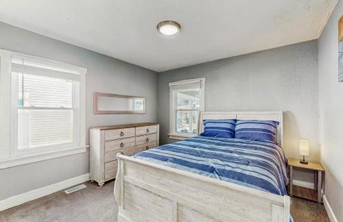 Near Beach! Group-Friendly Michigan City Retreat - Photo 15