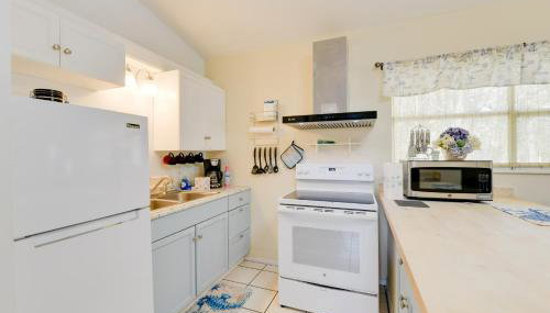 Less Than 1 Mi to Nokomis Beach Tranquil Couples Retreat - Foto 4