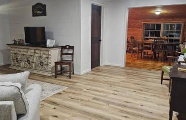 Cabin near Dogwood Canyon, Top of the Rock, Branson - Foto 3