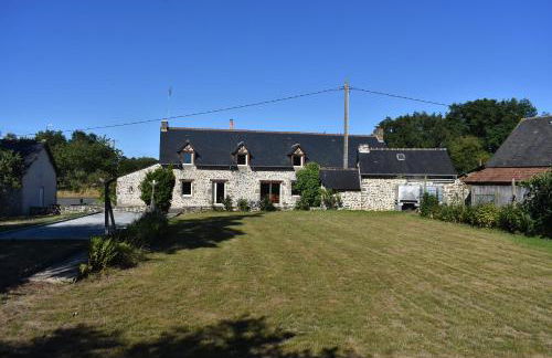 Gîte La Mancellière - Maison familiale 12-15 pers, grand jardin, jeux & pétanque - Pleine nature - Foto 9