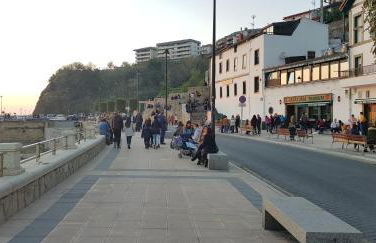 Cozy Yellow Home in Getxo - Foto 13