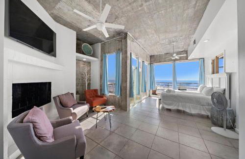 Oceanfront Experience - Photo 29