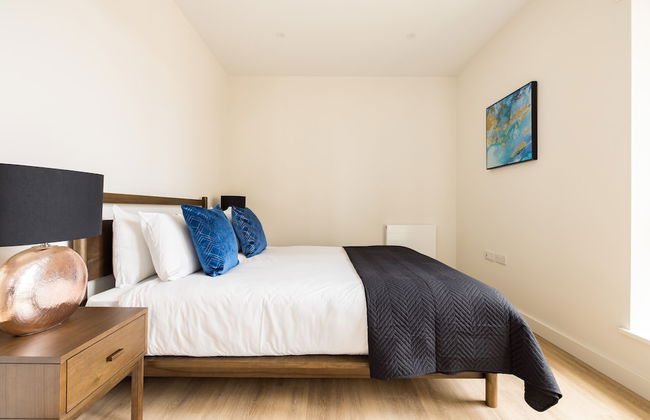 London Greenford by Charles Hope - Foto 7